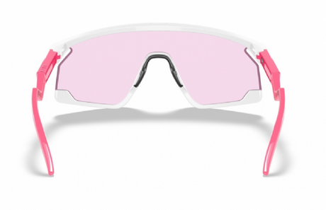 Oakley Custom BXTR Polished Clear-Neon Pink/ Prizm Low Light achterkant