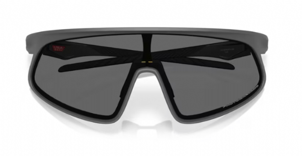 Oakley RSLV Matte Carbon/ Clear to Black Iridium Photochromic