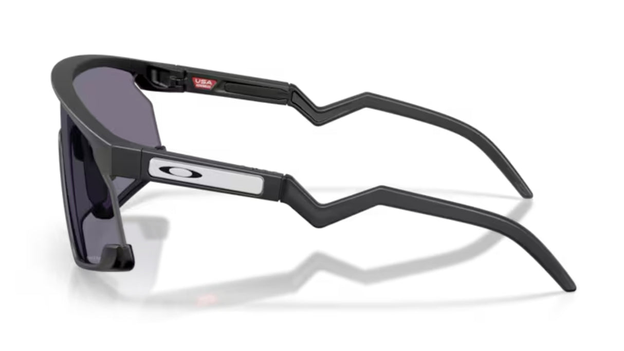 Oakley-BXTR-Matte-Black-Prizm-Grey