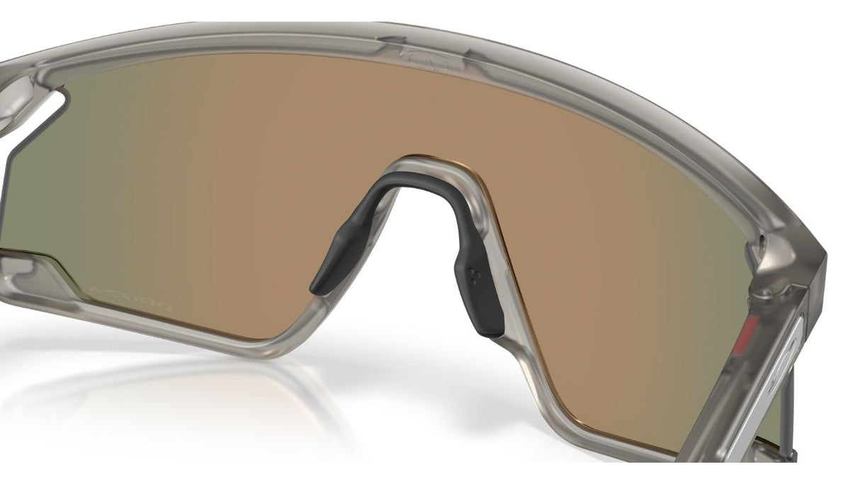 Oakley-BXTR-Matte-Grey-Ink-Prizm-Ruby