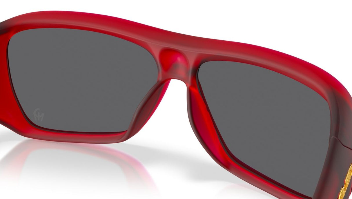 Oakley-Chaminade-Patrick-Maholmes-Matte-Transparant-Red-Prizm-Black