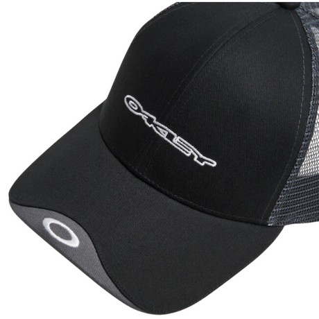 Oakley Classic Trucker Hat/ Blackout
