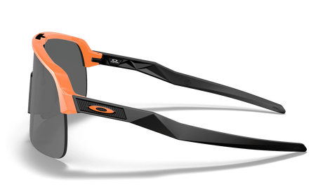 Oakley-Custom-Sutro-Lite-Matte-Neon-Orange-Prizm-Black-zijkant