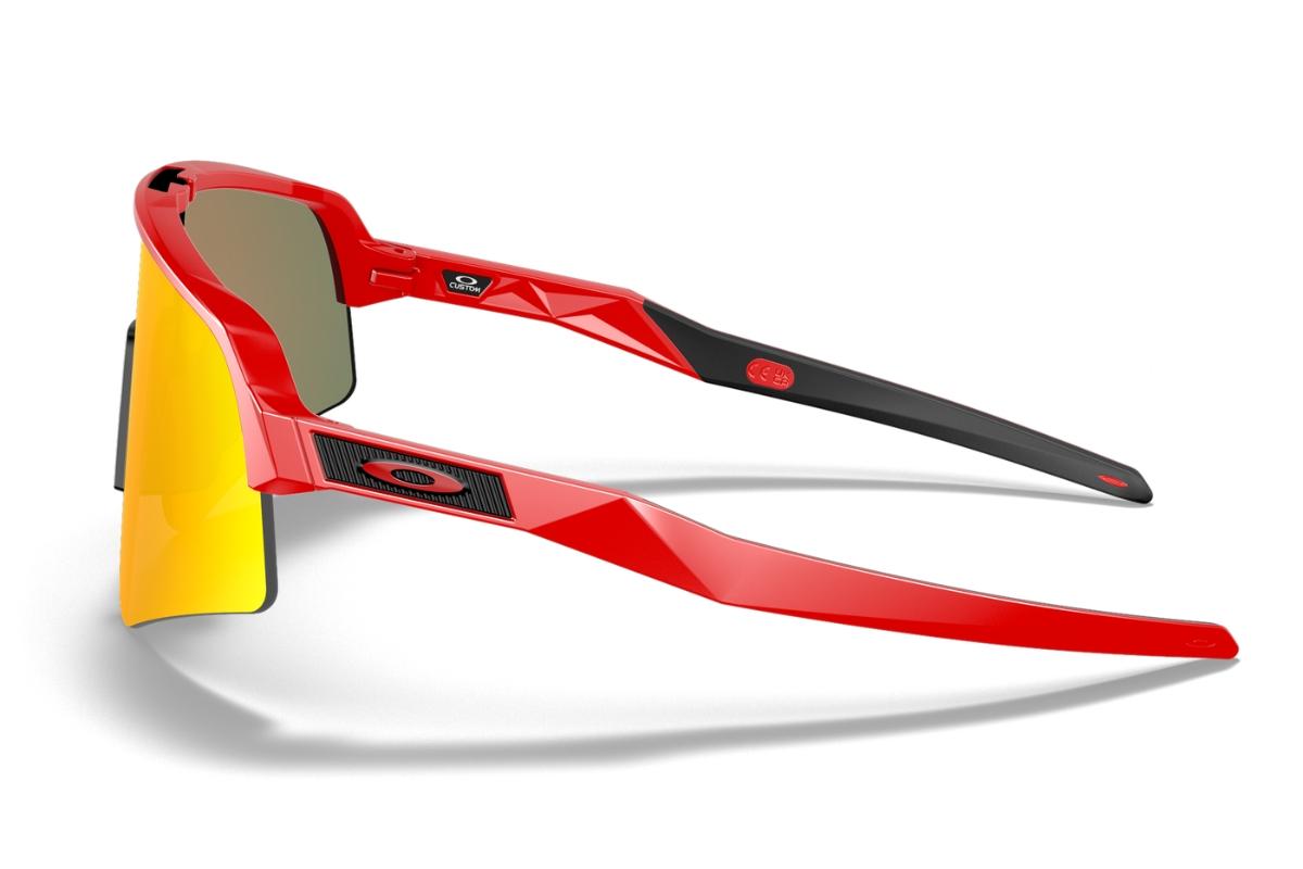 Oakley-Custom-Sutro-Lite-Sweep-Matte-Redline-Prizm-Ruby-zijkant