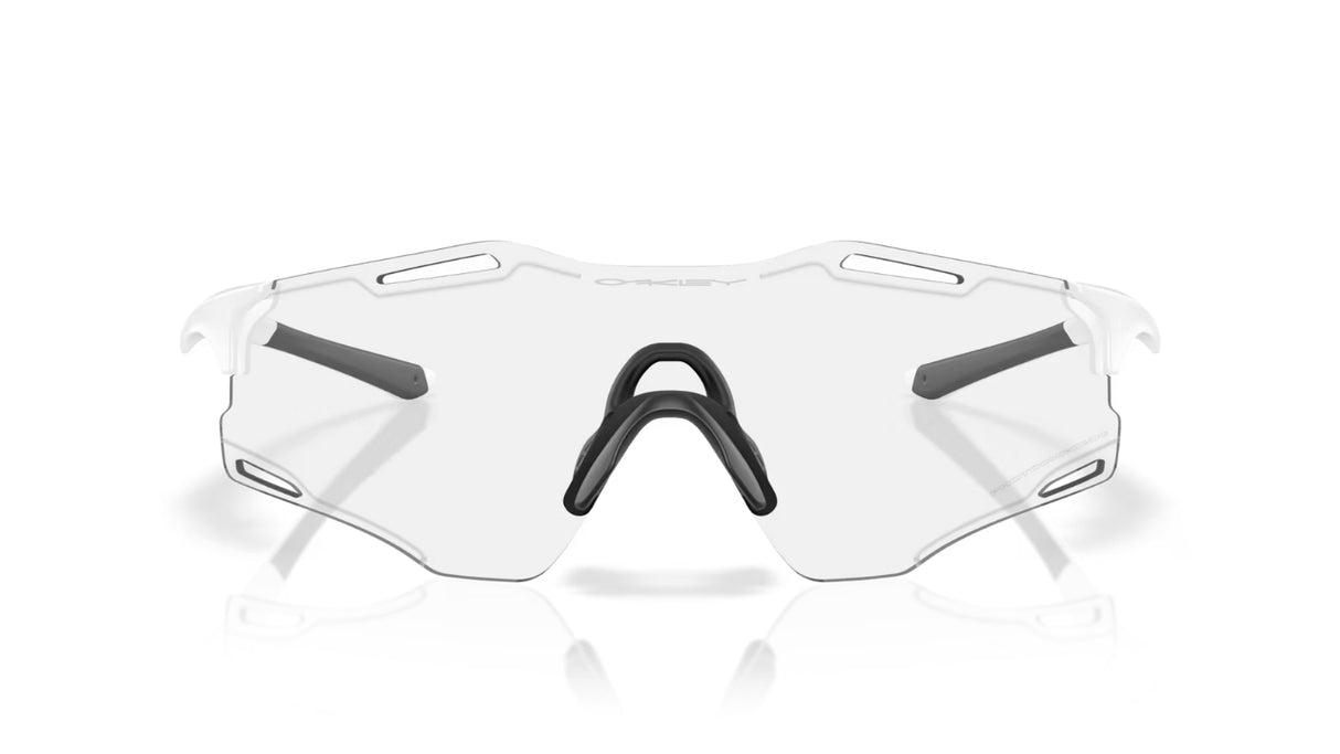 Oakley-Cybr-Zero-Polished-White-Clear-to-Black-Photochromic-voorkant