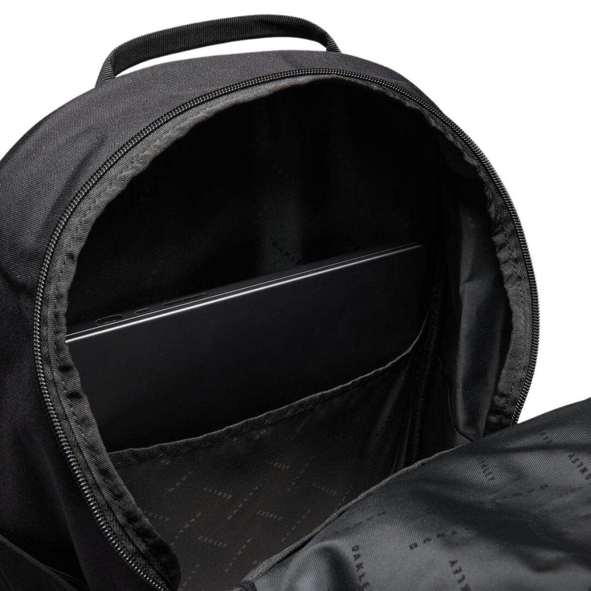 Oakley-Enduro-20L-Backpack-Pitch-Black