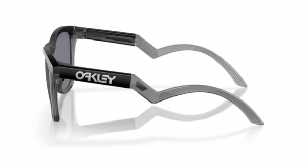 Oakley-Frogskins-Hybrid-Matte-Black-Prizm-Grey