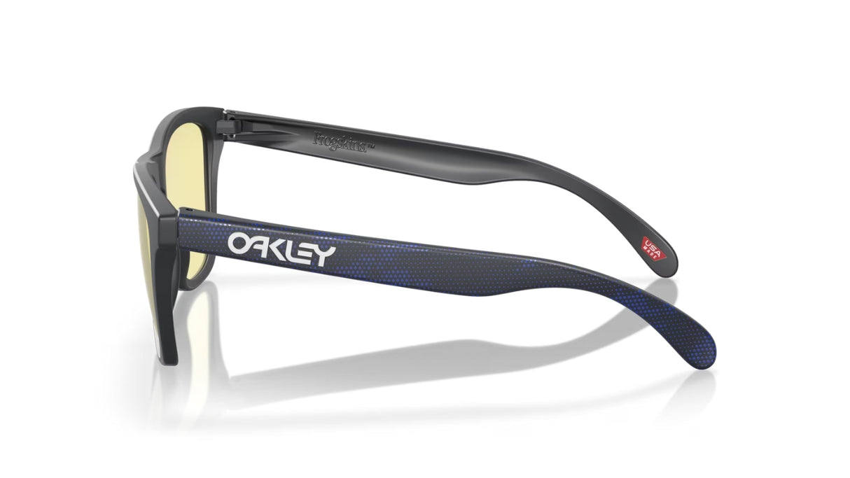 Oakley Frogskins Matte Carbon Prizm Gaming zijaanzicht