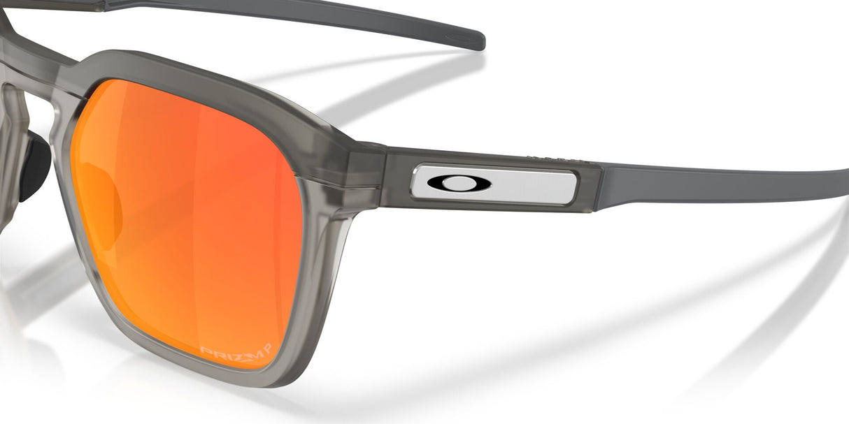 Oakley-HSTN-SQ-20-Matte-Grey-Smoke-Prizm-Ruby-Polarized
