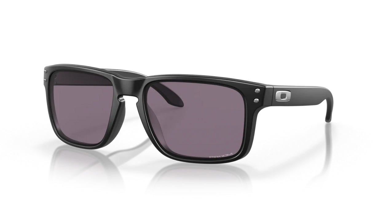 Oakley-Holbrook-Matte-Black-Prizm-Grey-schuin