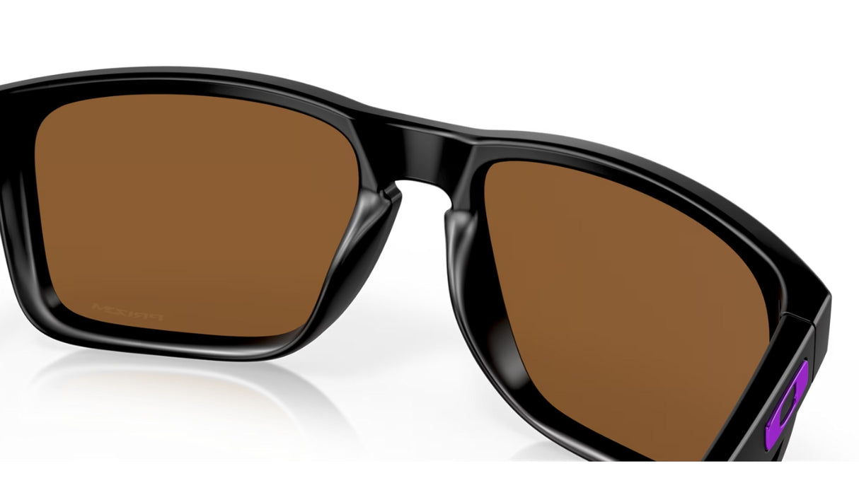 Oakley Holbrook XL Matte Black Prizm Violet achterzijde schuin