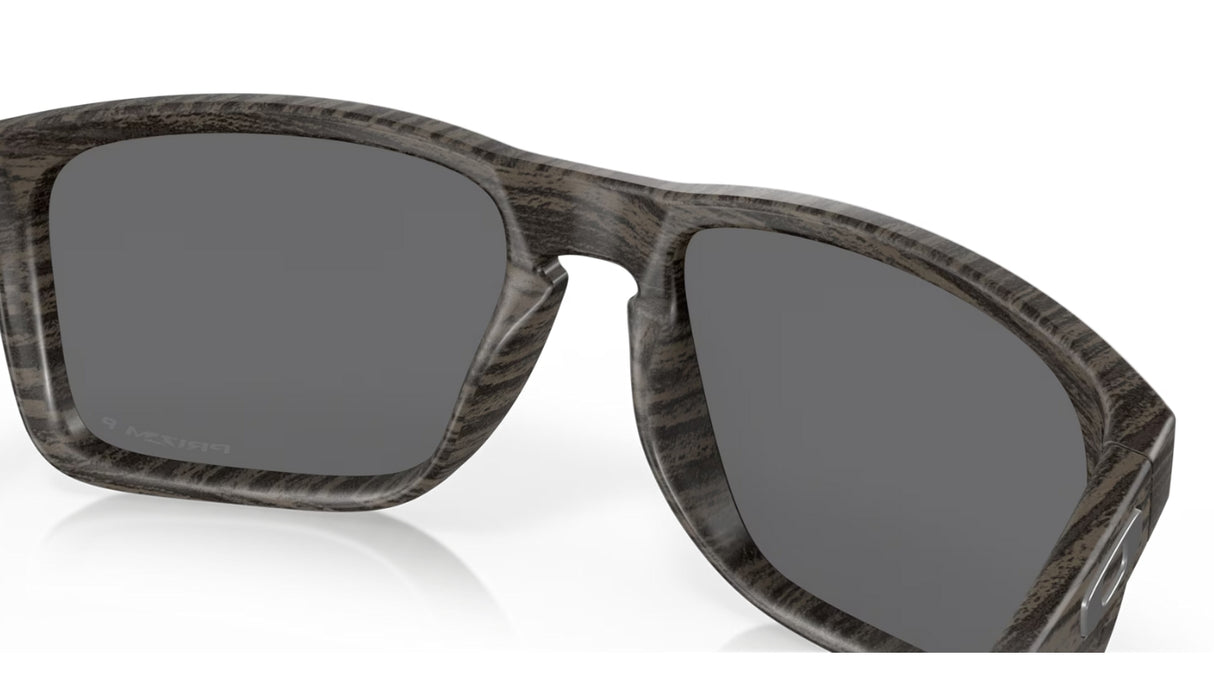 Oakley Holbrook XL Woodgrain Prizm Black Polarized achterzijde schuin