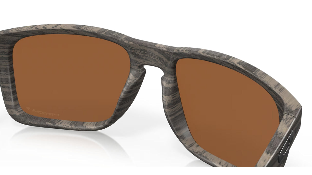 Oakley Holbrook XL Woodgrain Prizm Tungsten Polarized achterzijde schuin