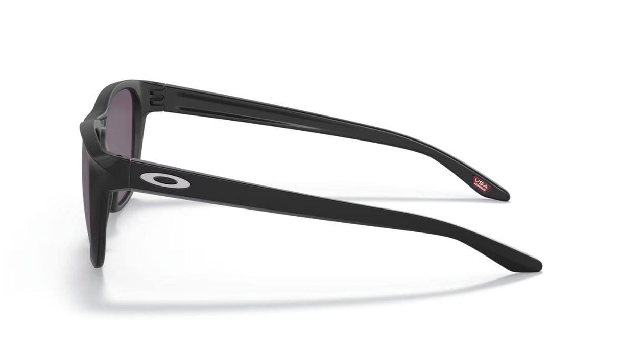 Oakley Manorburn Matte Black Prizm Grey zijaanzicht