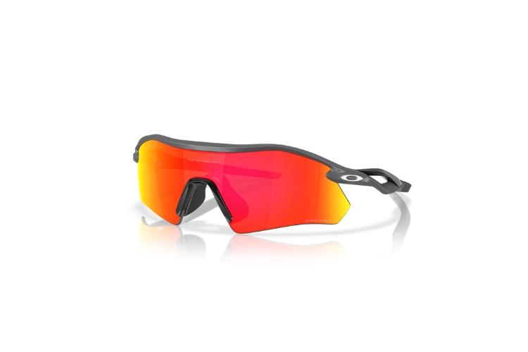 Oakley-Radar-Plate-lifestyle-collectiefoto