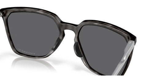 Oakley Sielo SQ Matte Black Tortoise/ Prizm Black Polarized schuin