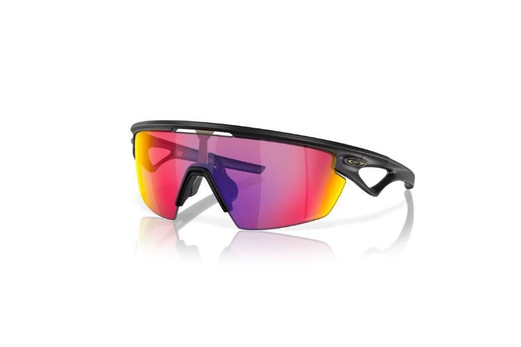 Oakley-Sphaera-lifestyle-collectiefoto