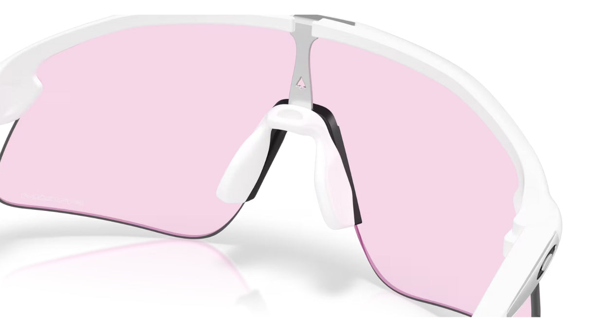 Oakley-Stunt-Devil-Matte-White-Prizm-Low-Light-achterzijde