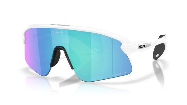 Oakley-Stunt-Devil-Matte-White-Prizm-Sapphire