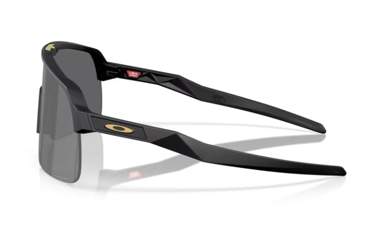 Oakley-Sutro-Lite-Matte-Black-Golden-Serie-Prizm-Black-zijkant