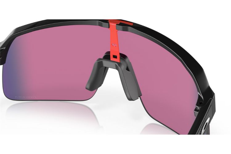 Oakley-Sutro-Lite-Matte-Black-Prizm-Road-achterkant