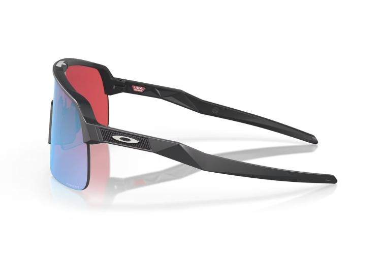 Oakley-Sutro-Lite-Matte-Carbon-Prizm-Snow-Sapphire1-zijkant