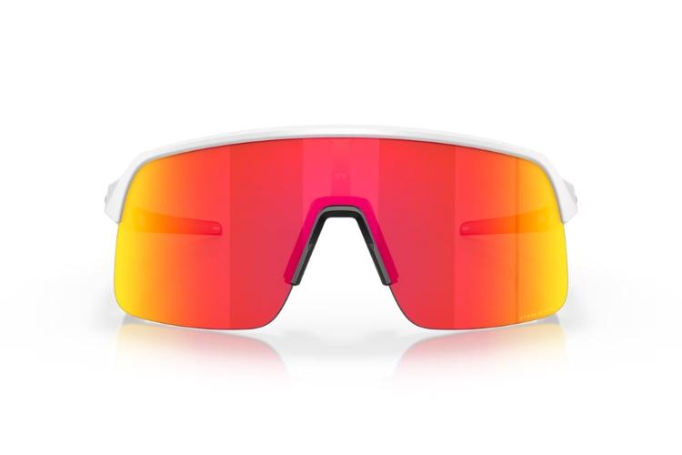 Oakley-Sutro-Lite-Matte-White-Prizm-Ruby1-voorkant