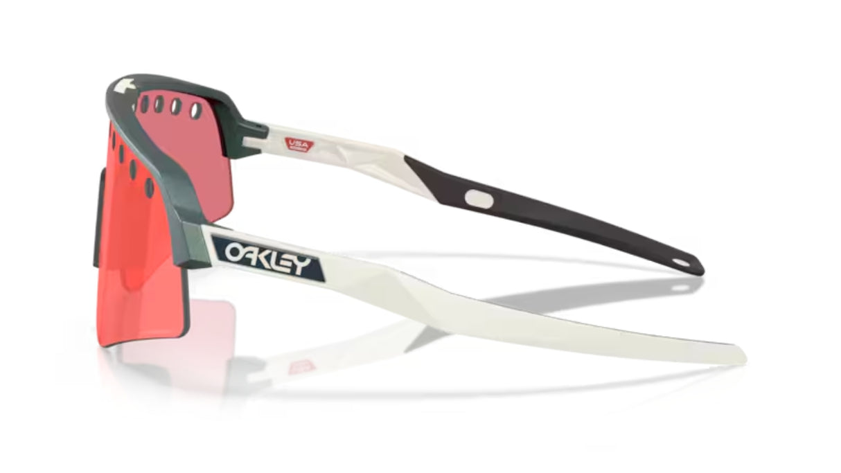Oakley-Sutro-Lite-Sweep-Matte-Silver-Blue-Colorshift-Prizm-Trail-Torch