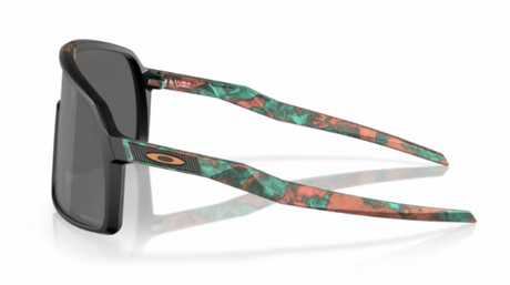 Oakley-Sutro-Matte-Black-Prizm-Black-zijkant
