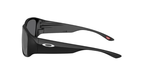 Oakley Tourniquet Matte Black Prizm Black zijaanzicht