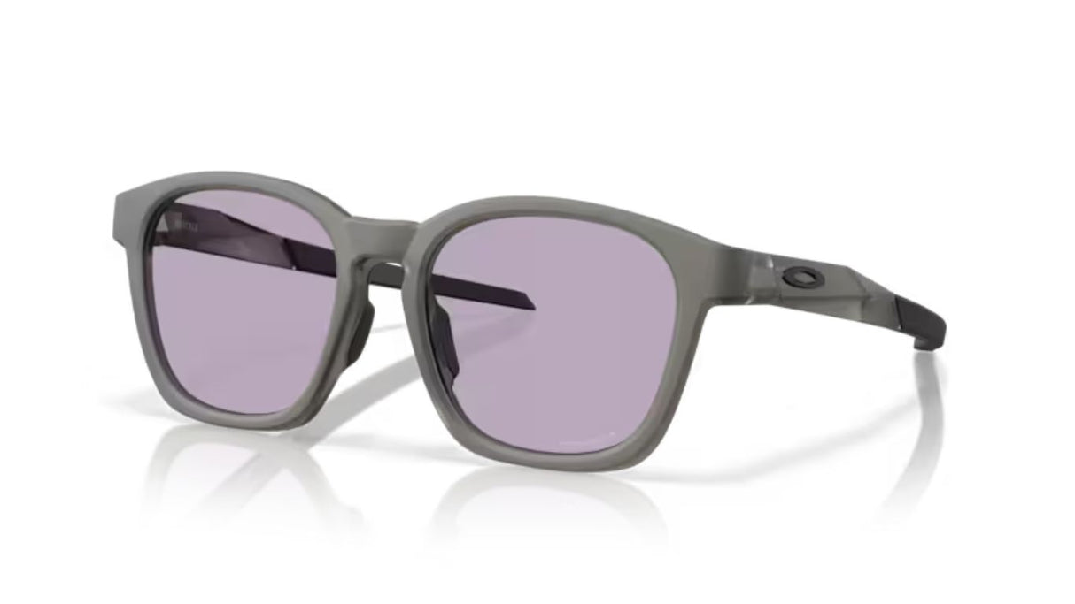 Oakley-shackle-matte-grey-smoke-prizm-slate-1