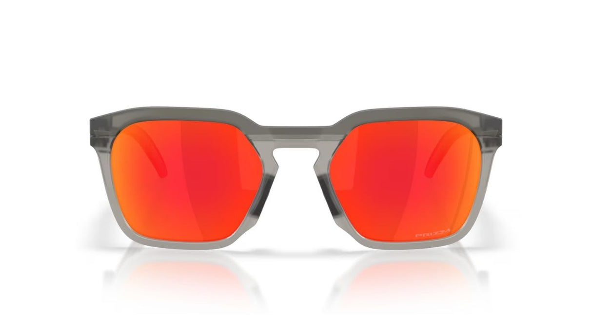 HSTN-SQ-matte-grey-smoke-prizm-ruby-02