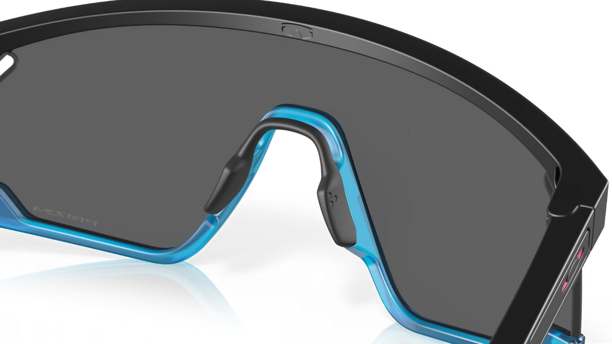 Oakley BXTR Matte Black-Sky Blue/ Prizm Black Achterkant