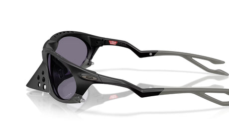 Oakley_Plantaris_Matte_Black_Prizm_Grey_Zijkant