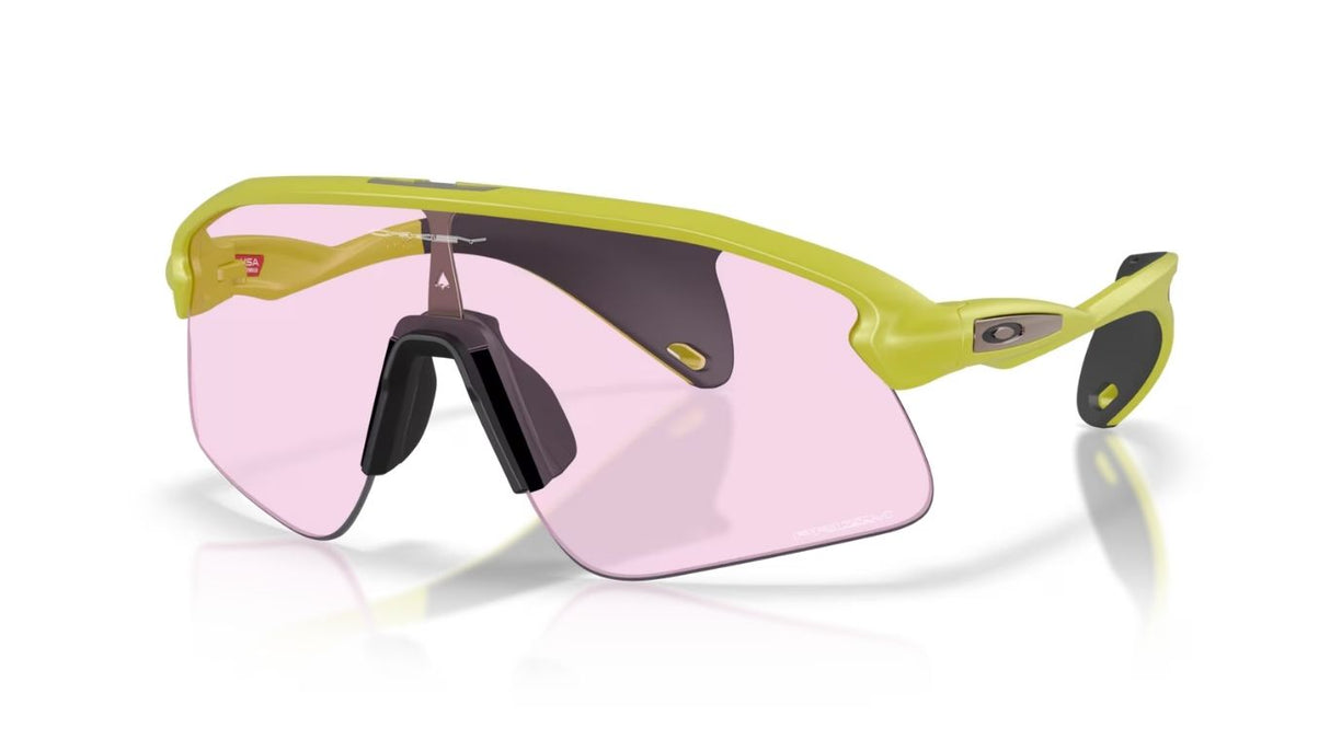Oakley-stunt-devil-matte-cactus-prizm-low-light-01