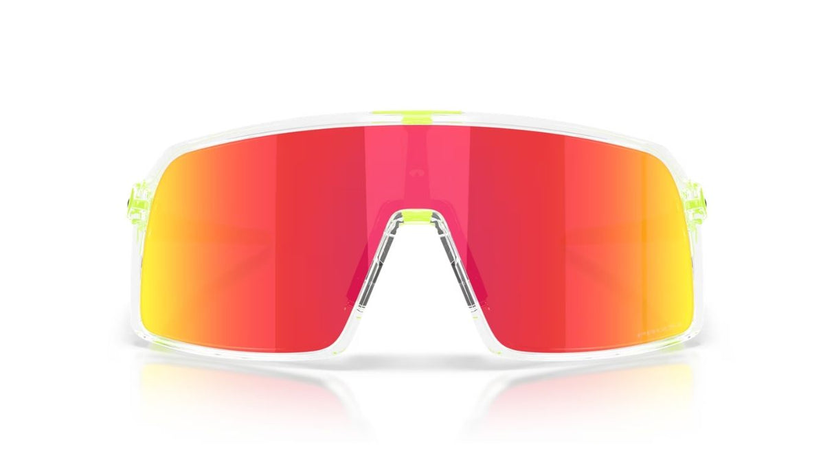 Oakley-sutro-neon-pop-clear-prizm-ruby-02