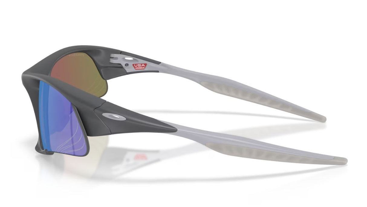 Oakley-suture-jacket-matte-carbon-prizm-sapphire-polarized-03