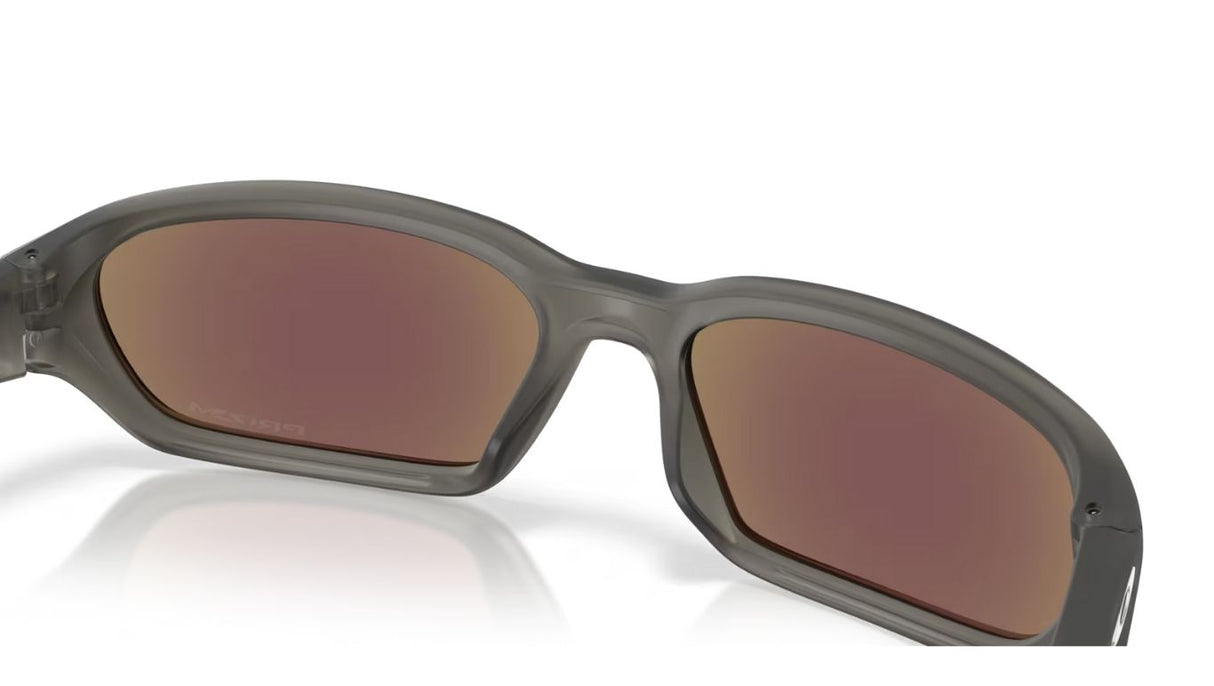 Oakley-terraforma-matte-rey-smoke-prizm-sapphire-04