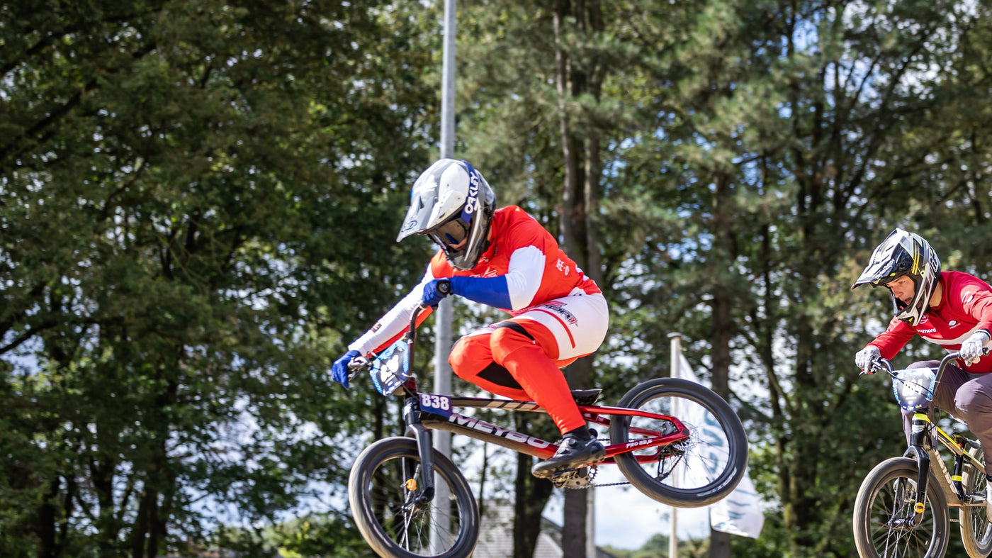 Ryan met een Oakley MX Goggle
