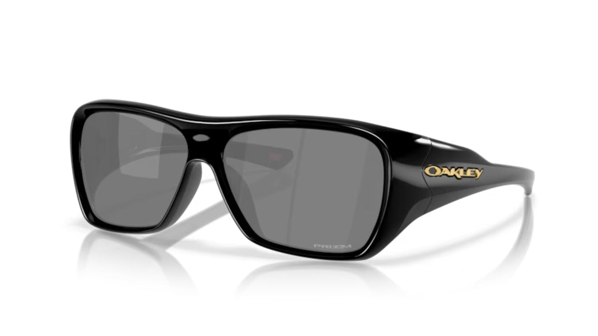 Oakley Chaminade
