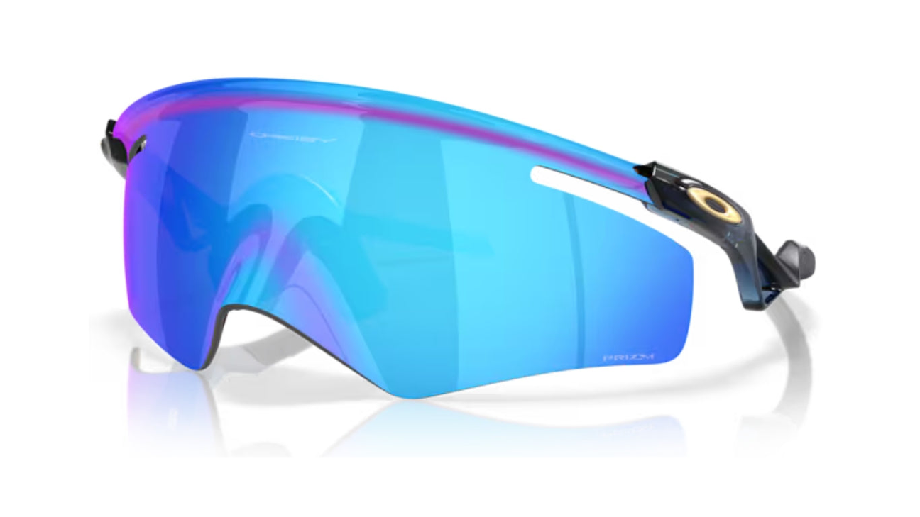 Oakley Kato QNTM collectie, stijlvolle sportbril met UV-bescherming, verkrijgbaar bij Sportbrillenshop.nl
