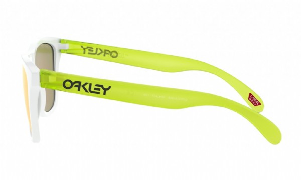 Oakley Frogskins Origins Matte White/ Prizm Ruby