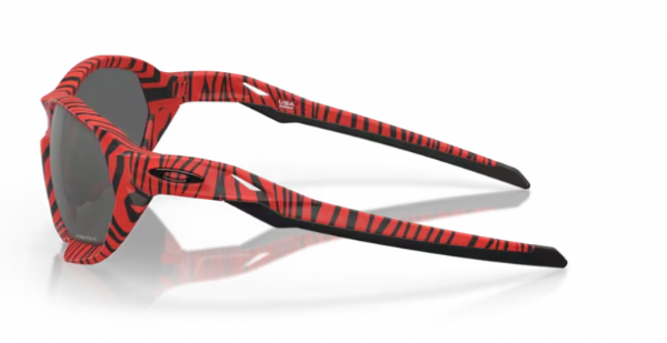 Oakley Plazma Red Tiger/ Prizm Black