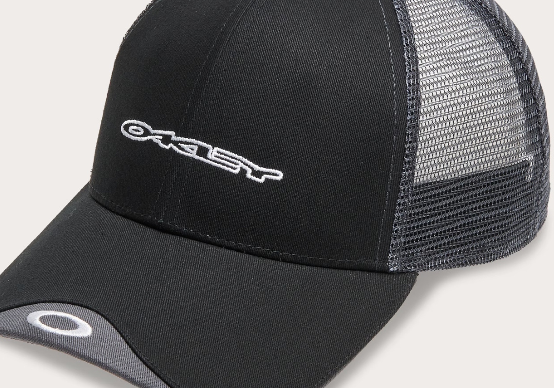 Oakley Classic Trucker Hat/ Blackout