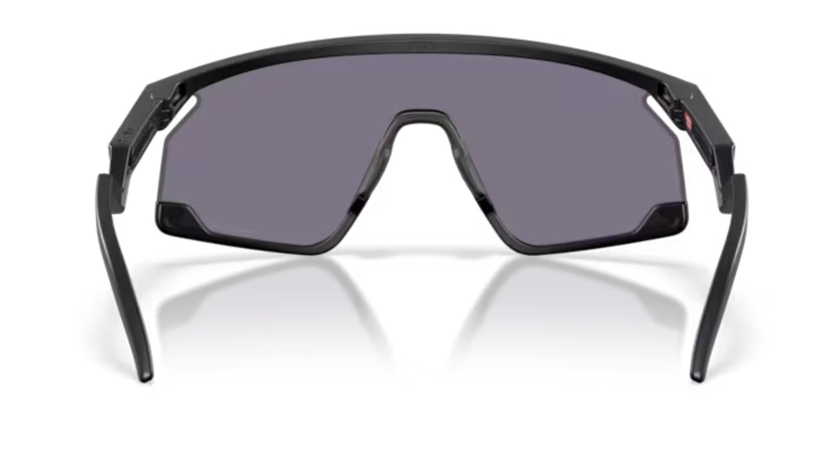 Oakley-BXTR-Matte-Black-Prizm-Grey