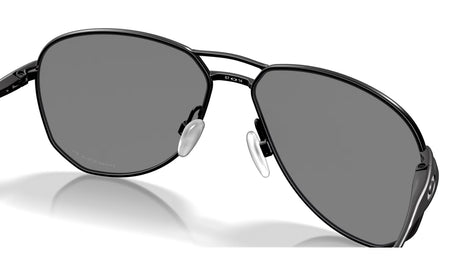 Oakley Contrail Satin Black/ Prizm Black Polarized achterzijde schuin