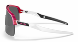 Oakley-Custom-Sutro-Lite-Matte-Crystal-Pink-Red-Prizm-Grey-zijkant