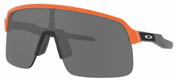 Oakley-Custom-Sutro-Lite-Matte-Neon-Orange-Prizm-Black-schuin