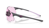 Oakley-Cybr-Dyno-Polished-Carbon-Prizm-Low-Light-zijkant