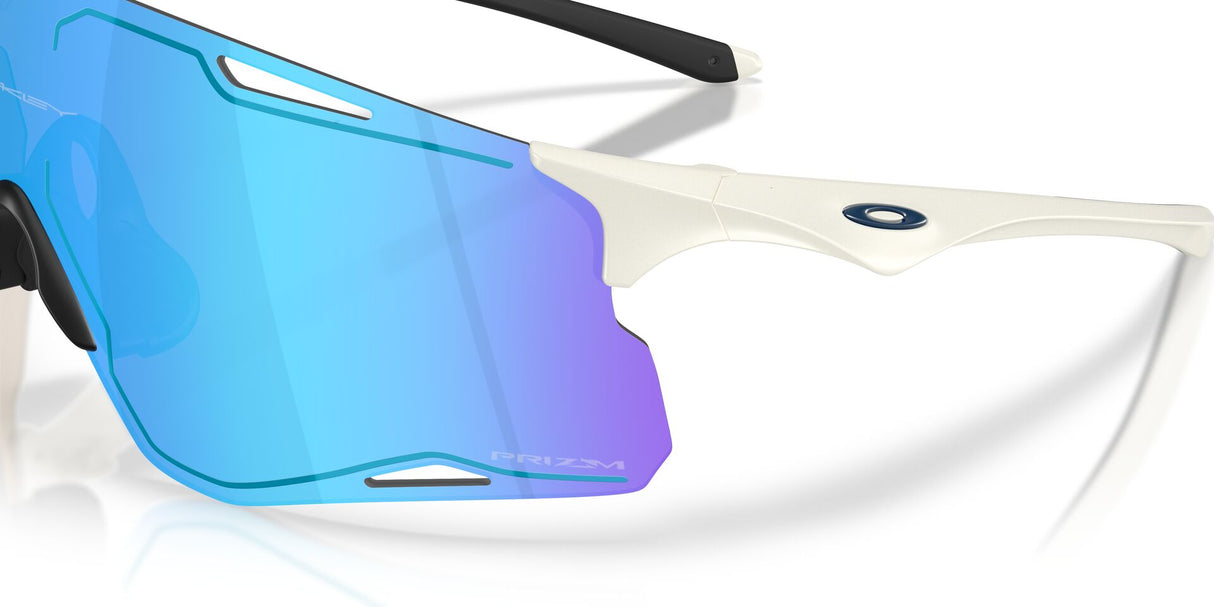 Oakley-Cybr-Lightning-Grey-Prizm-Sapphire